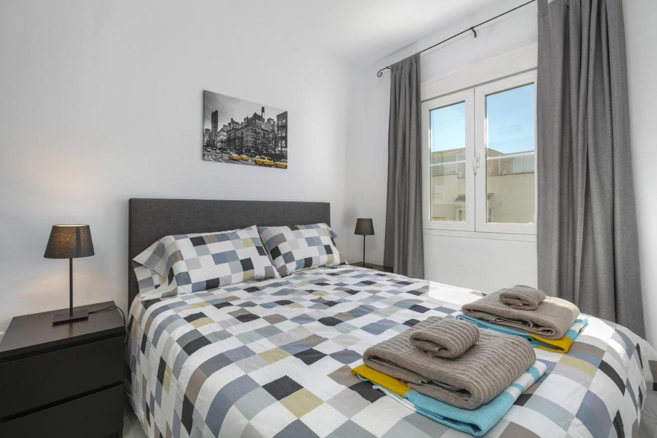 Real - 1 Bedroom Leilighet *